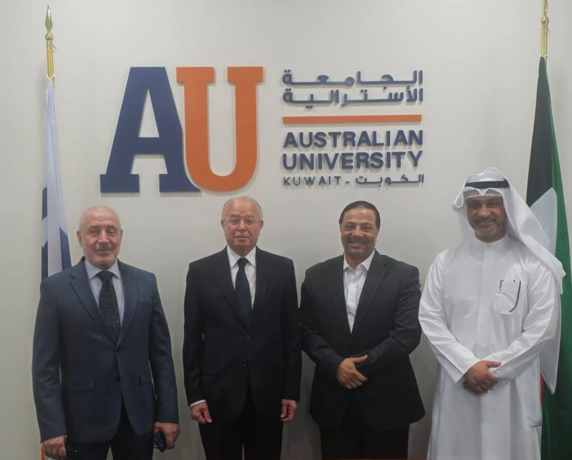 اجتماع كامبريدج للاستشارات والتعليم في الجامعة الأسترالية في الكويت